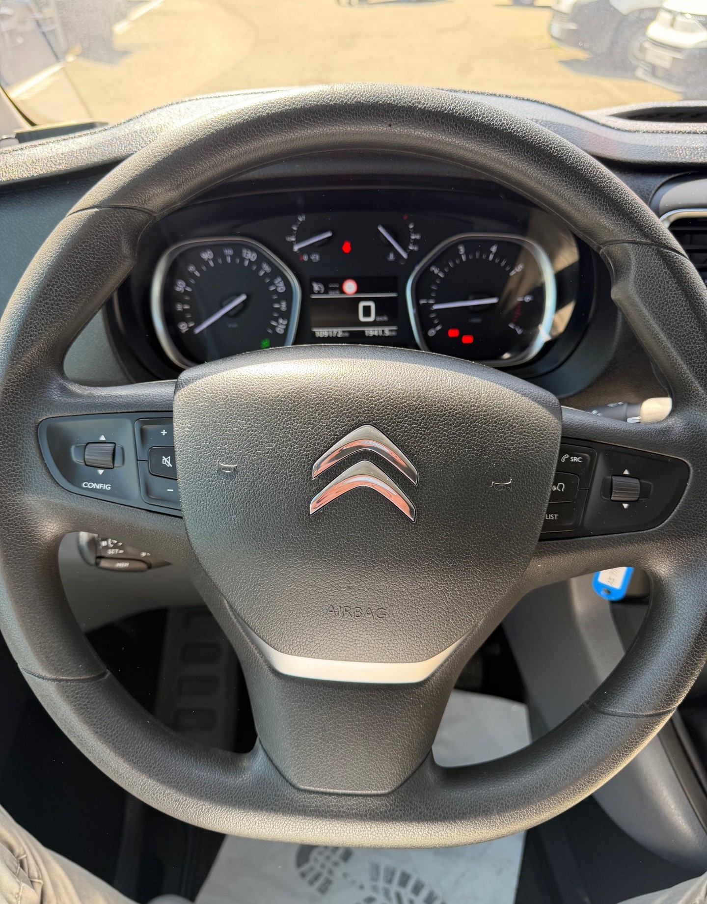 
								Jumpy Cabine Approfondie XL 2.0 BlueHDi 120 BVM6 Club 340Nm 6 places full									