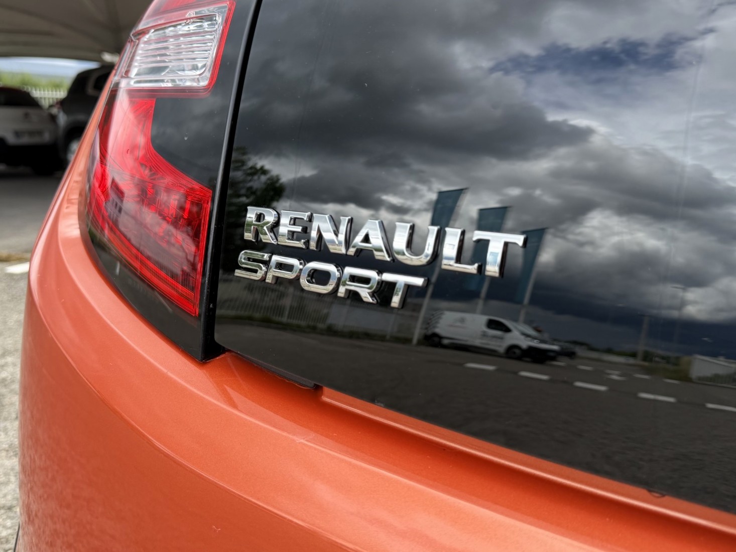 
								Twingo 0.9 TCe 110ch GT EDC Renault Sport full									