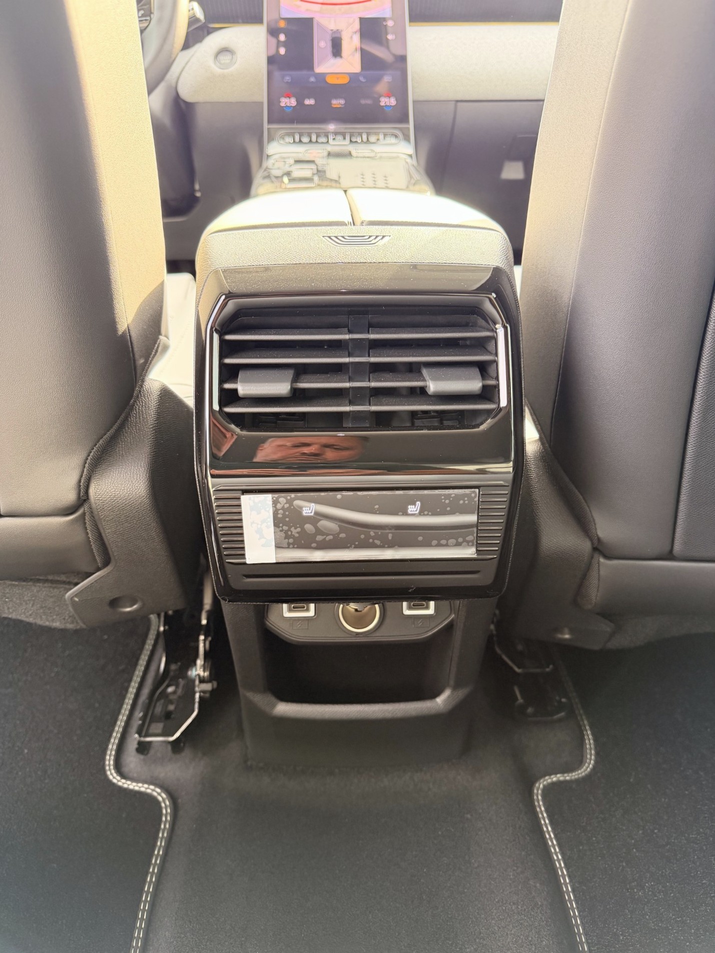 
								Nouveau C5 Aircross 145ch E-DCS6 MAX full									