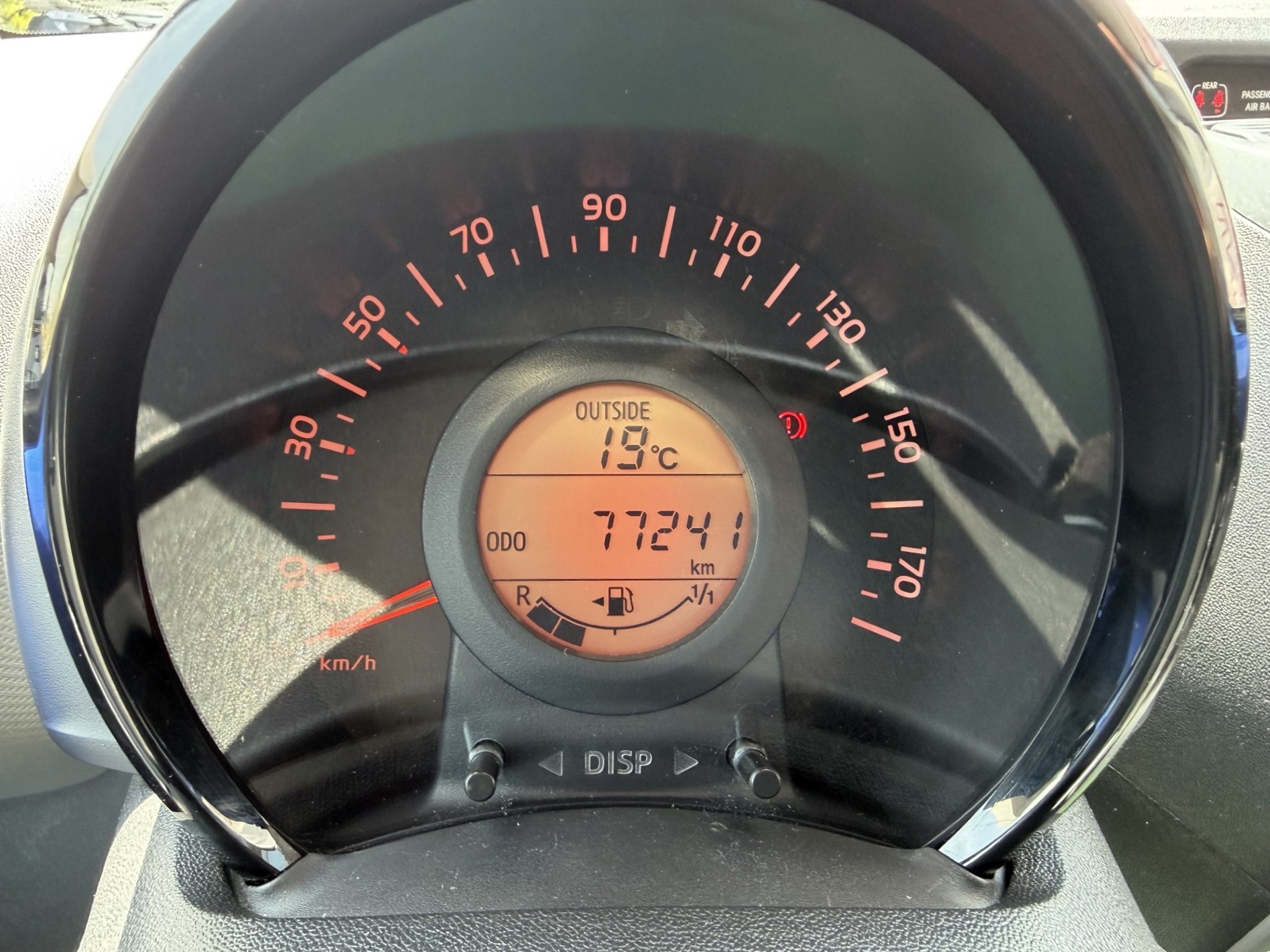 
								108 VTi 72 STYLE 5 portes full									