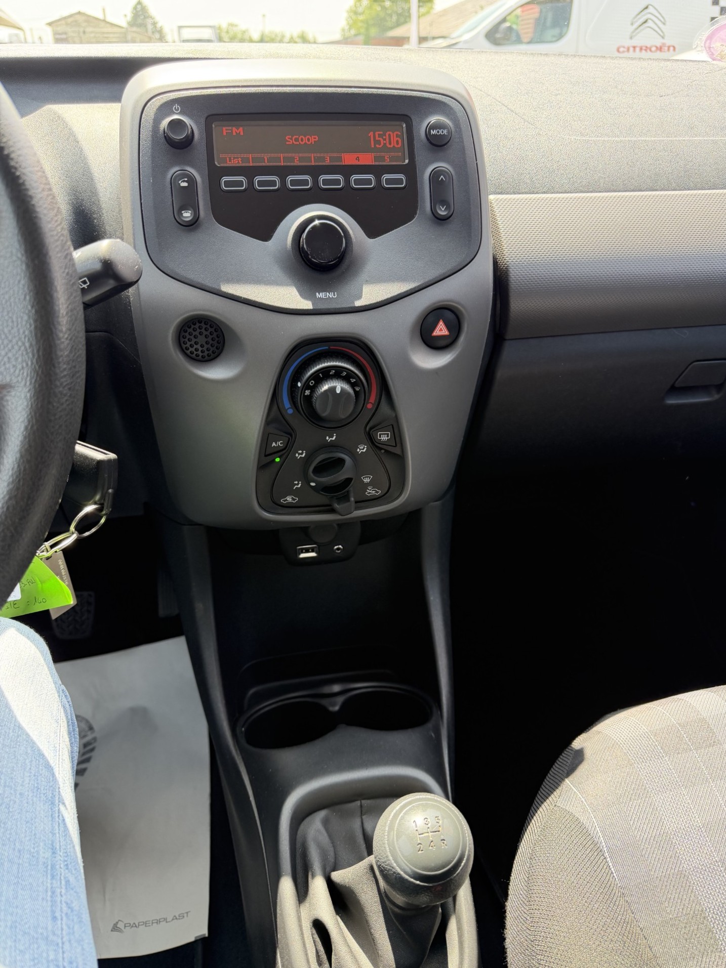 
								108 VTi 72 STYLE 5 portes full									