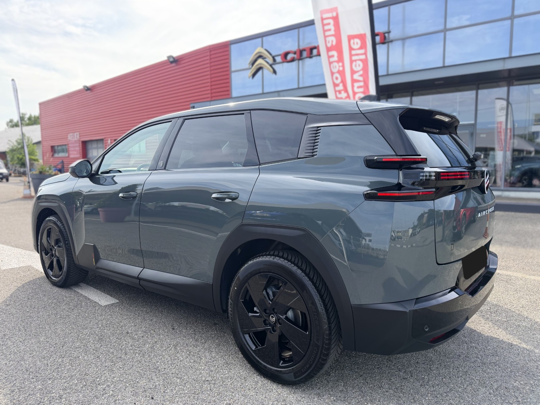 
								Nouveau C5 Aircross 145ch E-DCS6 MAX full									