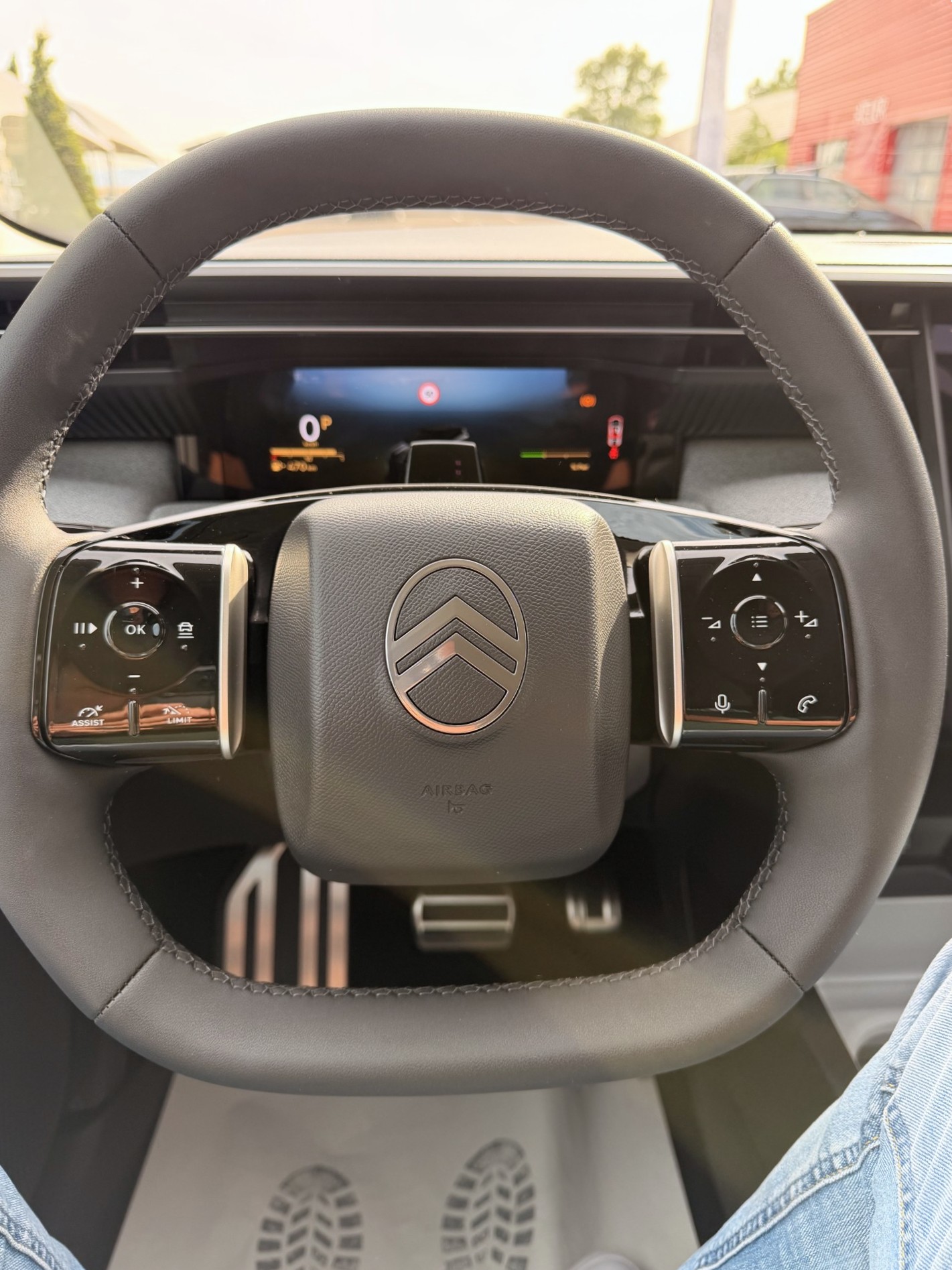 
								Nouveau C5 Aircross 145ch E-DCS6 MAX full									